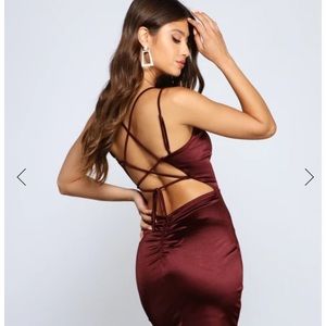 Satin Body con Mini Dress